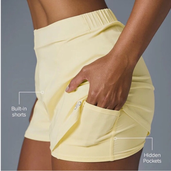Alo tiebreaker lemon shorts - Picture 2 of 6
